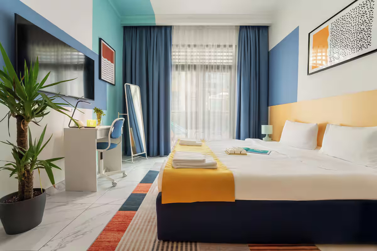 izzzi life Mint Holiday Home Apartment Room Type - Studio, Garden View
