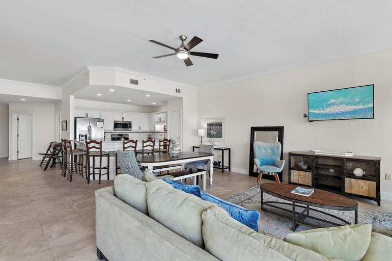 Others 5, The Legacy Condominium, Walton