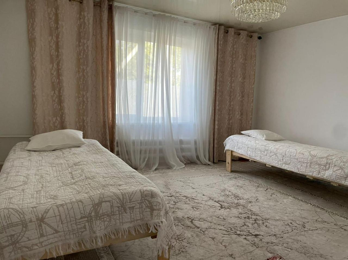 Bedroom 2, Azem Guest House, Ak-Talaa