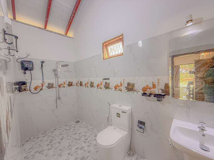 Bathroom 5, Blue Water Paradise Akurala, Hikkaduwa