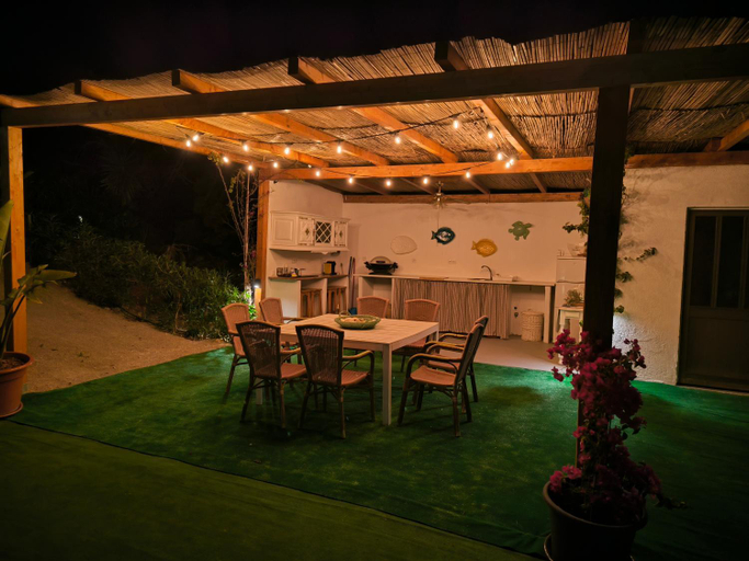 5, Design Chalet in Albufeira With Private Pool, Albufeira