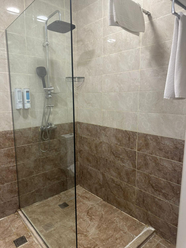 Bathroom 3, Salam Baku SBH, Baku