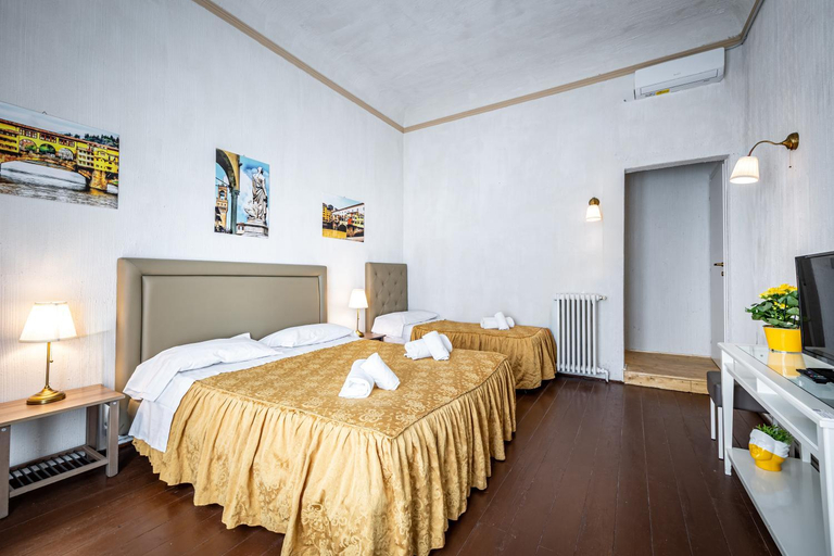 Bedroom 3, La Loggia del Porcellino, Florence