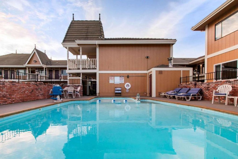 Sport & Beauty, Ramada Bayside Inn and Suites, Humboldt