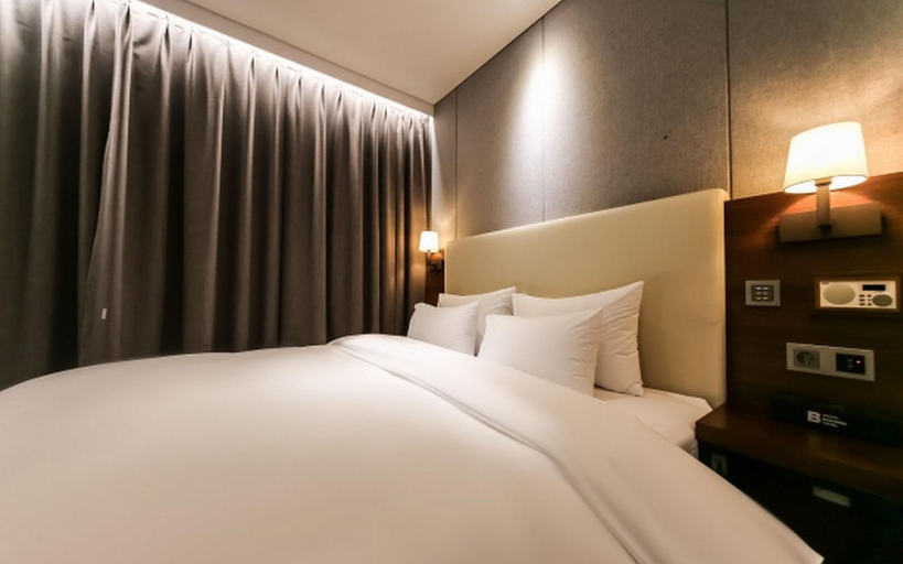 Bedroom 4, Changwon Masan Brooks Hotel, Masan