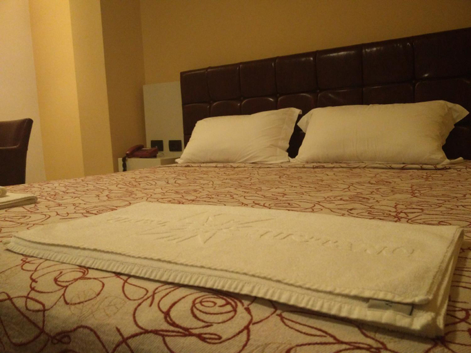 Bedroom 2, Hotel Mustang, Tirana