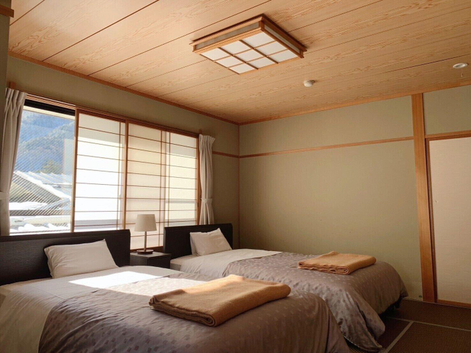 Bedroom 3, Hirayunomori Annex, Takayama