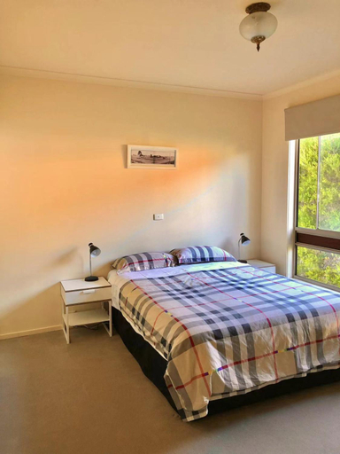 Others 3, Ocean View Stay, Colac-Otway - South