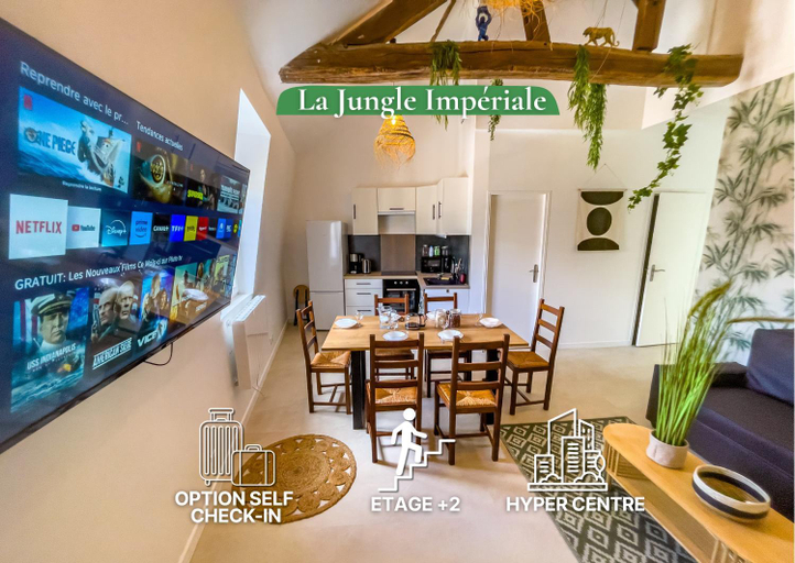 Food & Drinks, Chateau Compiegne Houses - Centre Ville, Oise