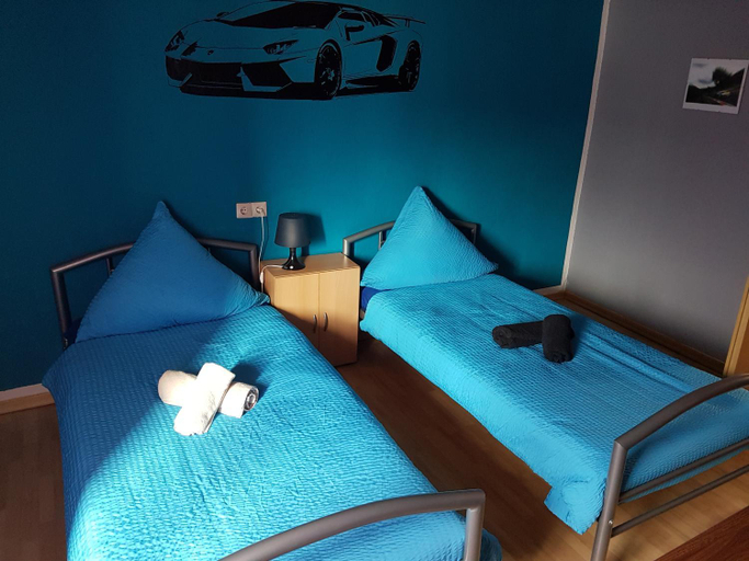 Bedroom 3, Ring-Speed Motorsport, Ahrweiler