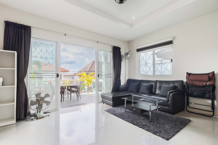 Living area, Sea View Near Beach MuayThai C230, Pulau Phuket