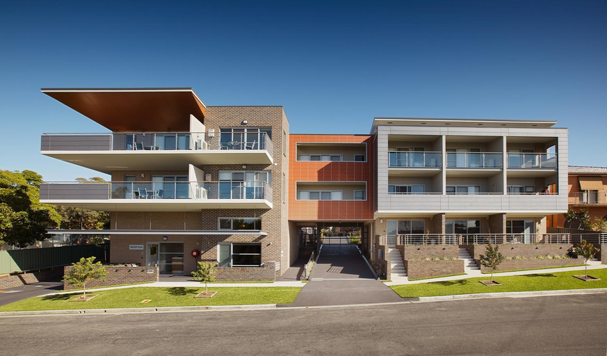 Exterior & Views