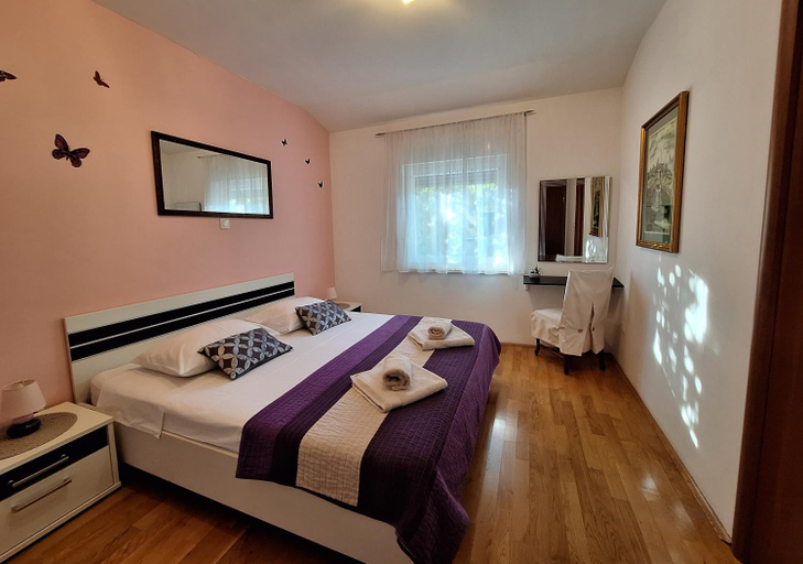 Bedroom 2, Two-Bedroom Apartment In Pula, Pula