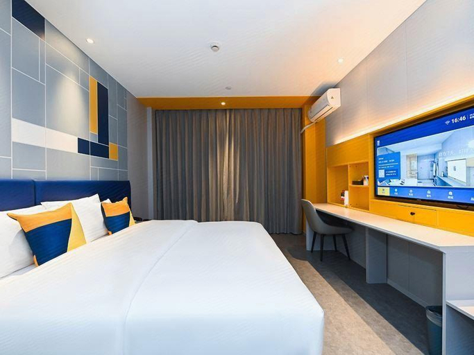 Bedroom 3, 7 Days Inn Shanghai Yichuan Road, Shanghai