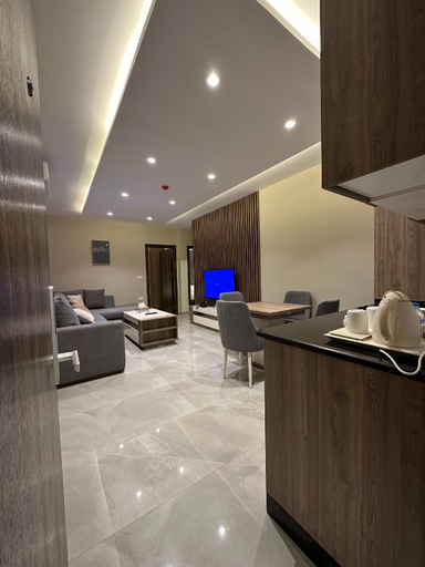 3, Charming Amman Apartment with Electric Heating Free Parking, Amman