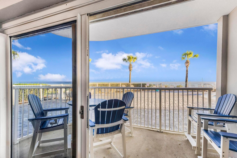 Others 5, Tradewinds 001, Baldwin