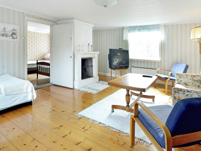 Bedroom 2, person holiday home in VADDO, Norrtälje