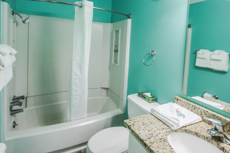 Bathroom 3, A Place at the Beach Resort, Carteret