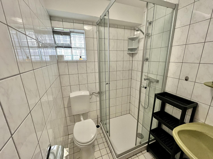 Bathroom 3, Malerisches Ferienhaus in Reil, Bernkastel-Wittlich