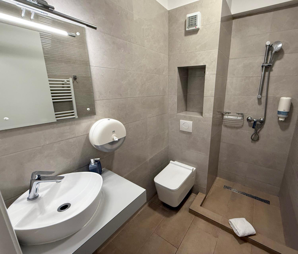 Bathroom 3, Maritimo Luxury ApartHotel, Constanta