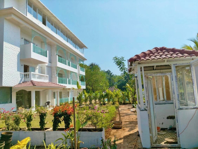 Front of property 4, Yellowstone Resort Arambol, North Goa