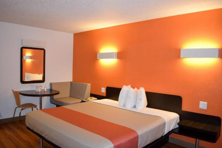 Bedroom 3, Motel6 Kingsland, GA - Kings Bay Naval Interstate 95, Camden