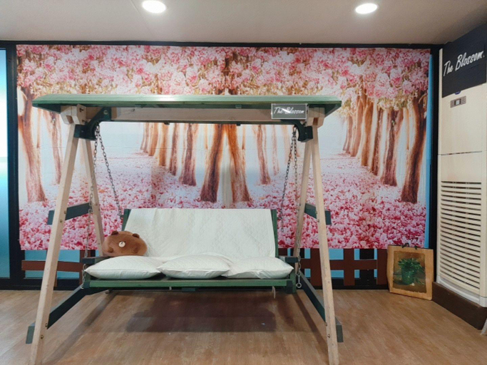 Bedroom 5, The Blossom Yeonnam Guesthouse, Mapo