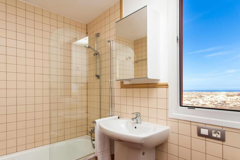 Bathroom, Villa Emma - Private Pool Wifi FIBRA Mini-Golf, Las Palmas