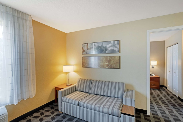 Bedroom 3, Mainstay Suites Mt. Laurel - Philadelphia, Burlington