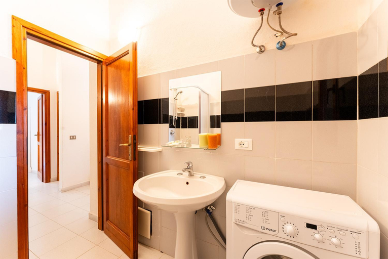 Bathroom 4, Residenza Gallura, Nuoro
