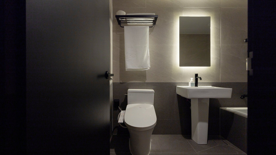 Bathroom 4, Mitasuya Ryokan Hotel by Anook Pyeongtaek Station, Pyeongtaek