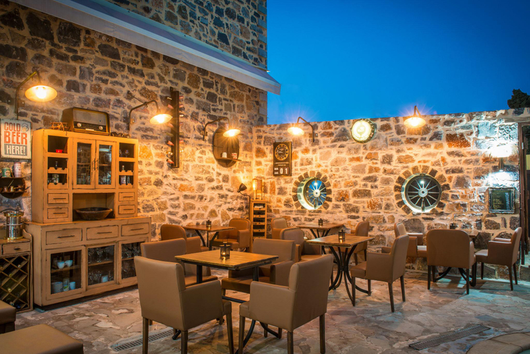 Food & Drinks 5, Balsamico Traditional Suites, Crete