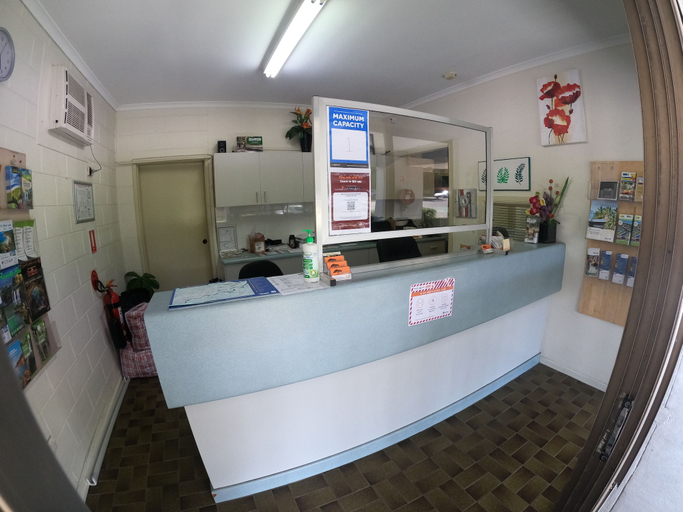 Others, Coolabah Motel, Rosslea