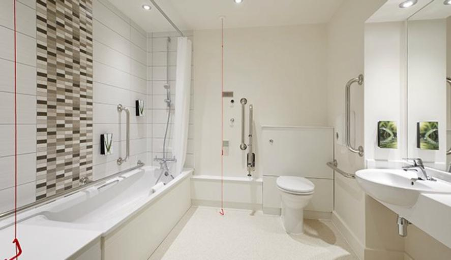 Bathroom 3, Swansea North, Swansea