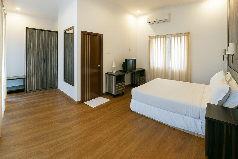 Bedroom 4, Hotel Purnama, East Belitung