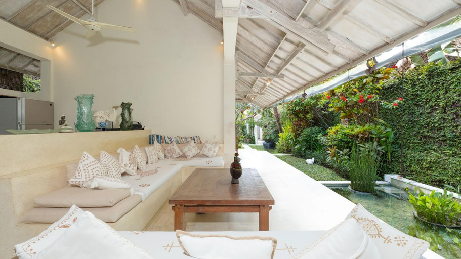 Food & Drinks, Villa Gembira, Seminyak, Badung