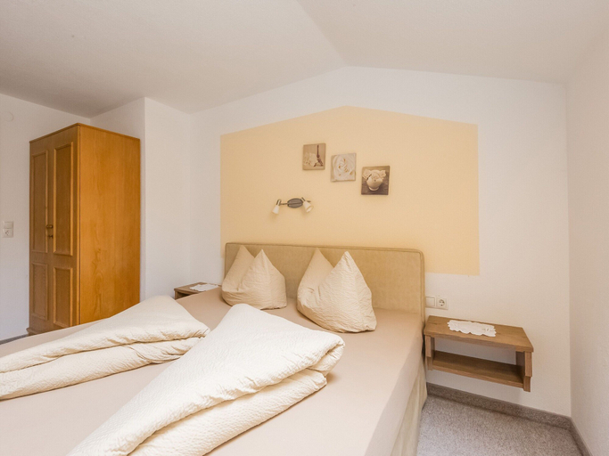 Bedroom 2, Lovely Apartment in Hainzenberg Next to Forest, Schwaz