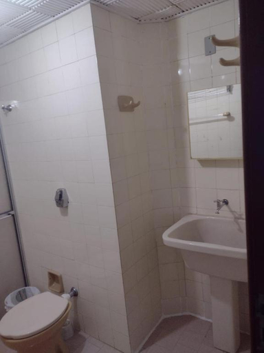 Bathroom, Apartamento com otima localizacao perto dos principais pontos turisticos, Águas de Lindóia