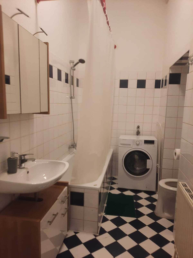 Bathroom, Modern 1BR With Living Room Central, Wien
