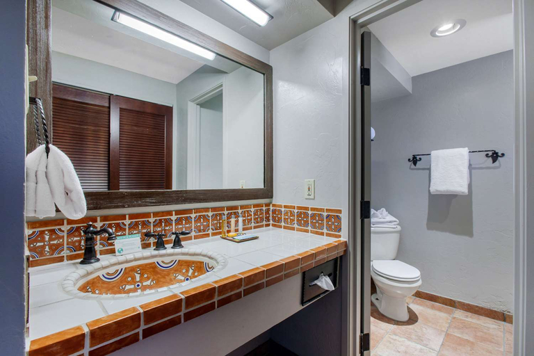 Bathroom 5, La Posada Lodge & Casitas, an Ascend Collection Hotel, Pima