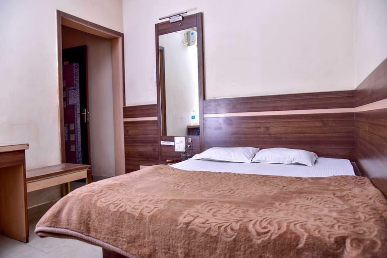 Bedroom 2, Hotel Jindal Regency, Rourkela, Sundargarh