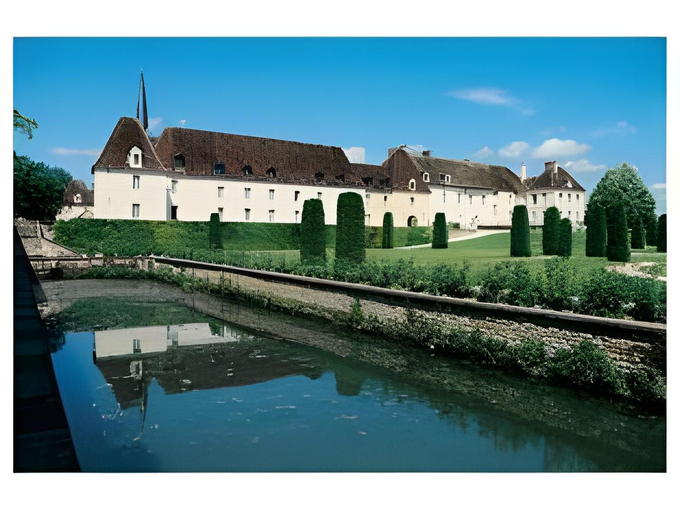 Exterior view 3, Les Sources de Vougeot, Côte-d'Or