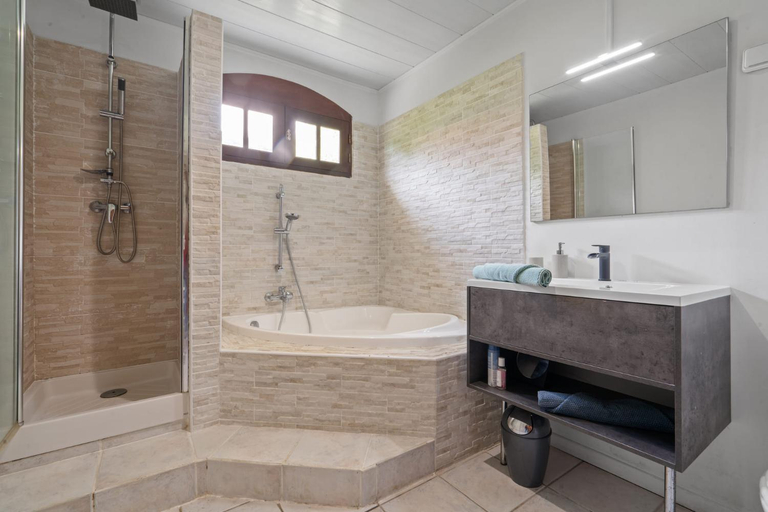 Bathroom 3, Villa Diamantina, Le Diamant