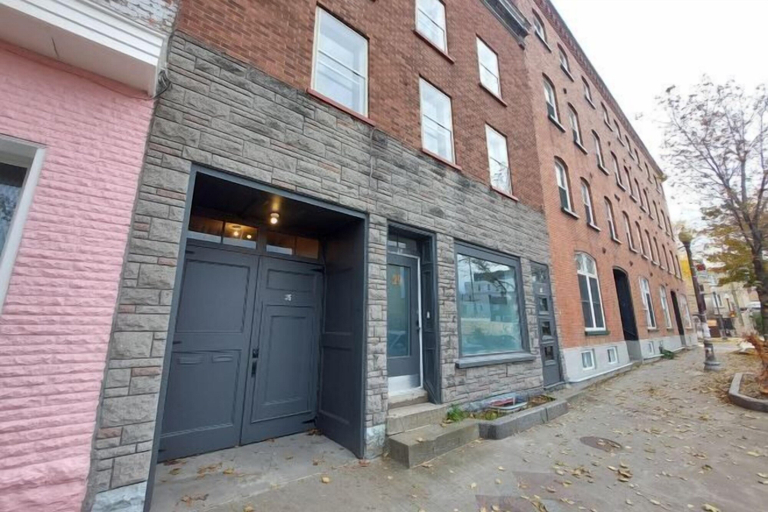 Exterior 4, 35SV-T1 The Shoemaker, Communauté-Urbaine-de-Québec