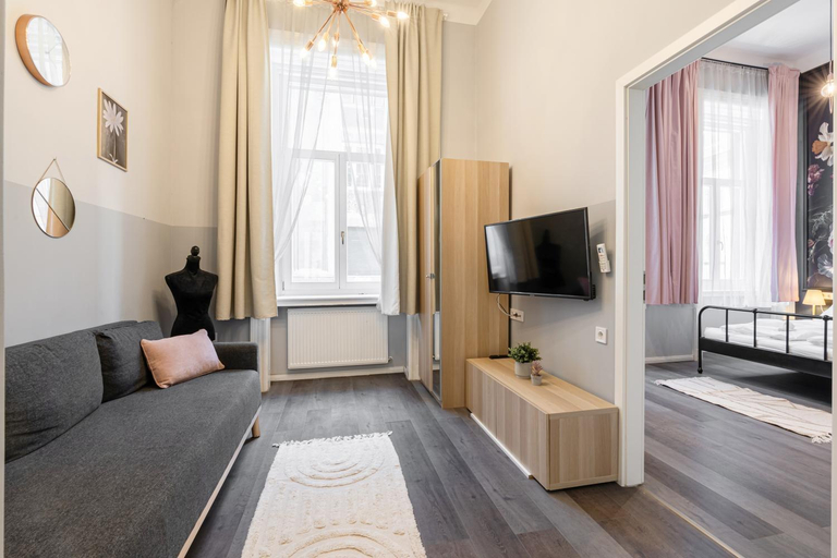 Others 4, W33 - Prime Location - Comfortable Quality Apartments by BQA, Budapesti
