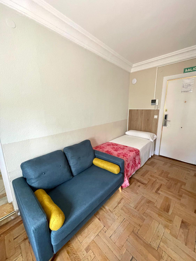 Others 5, Apartamentos Mayor Centro, Madrid