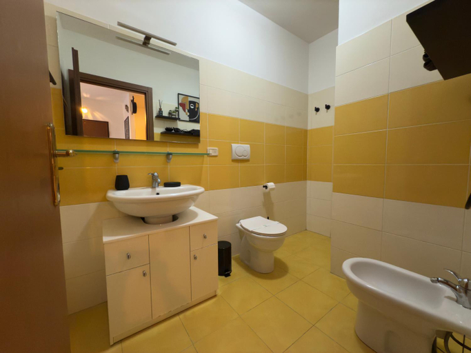 Shower 5, Monolocale + Ampio Terrazzo, Grosseto