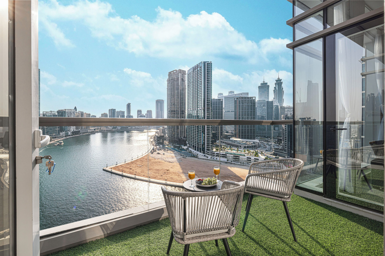 Balcony view, Nine Tower Suites By Hostiva, Dubai