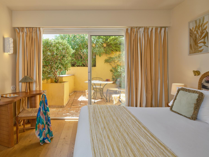 Bedroom 3, La Perouse Hotel, Alpes-Maritimes