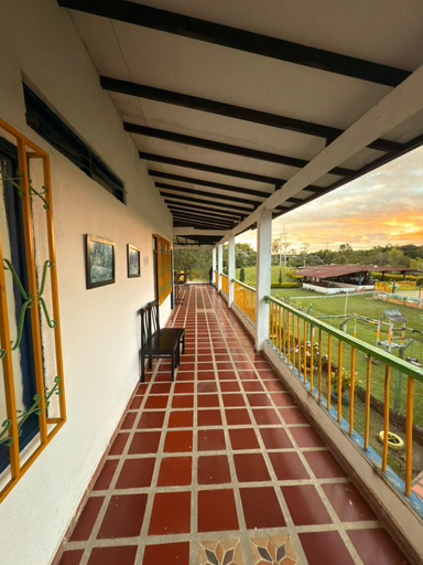 Living area, Finca Hotel La Moni, Circasia
